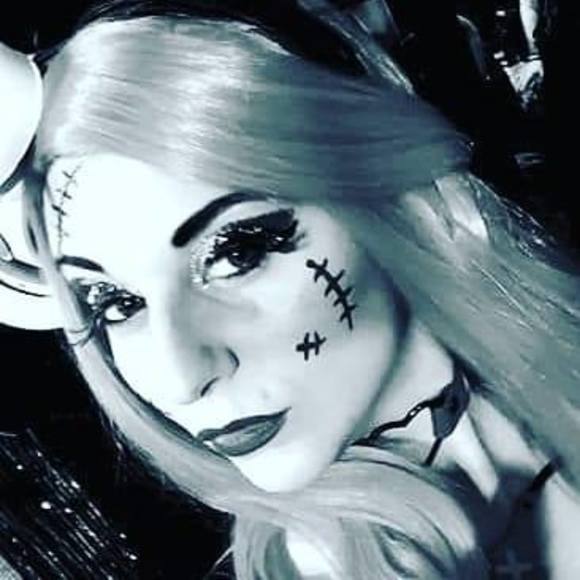 blacklitebarbie